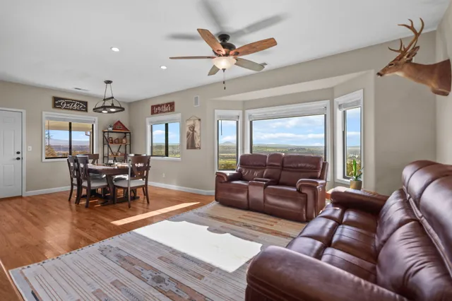 $359,000 | 19662 White Horse Place, Cottonwood, CA 96022