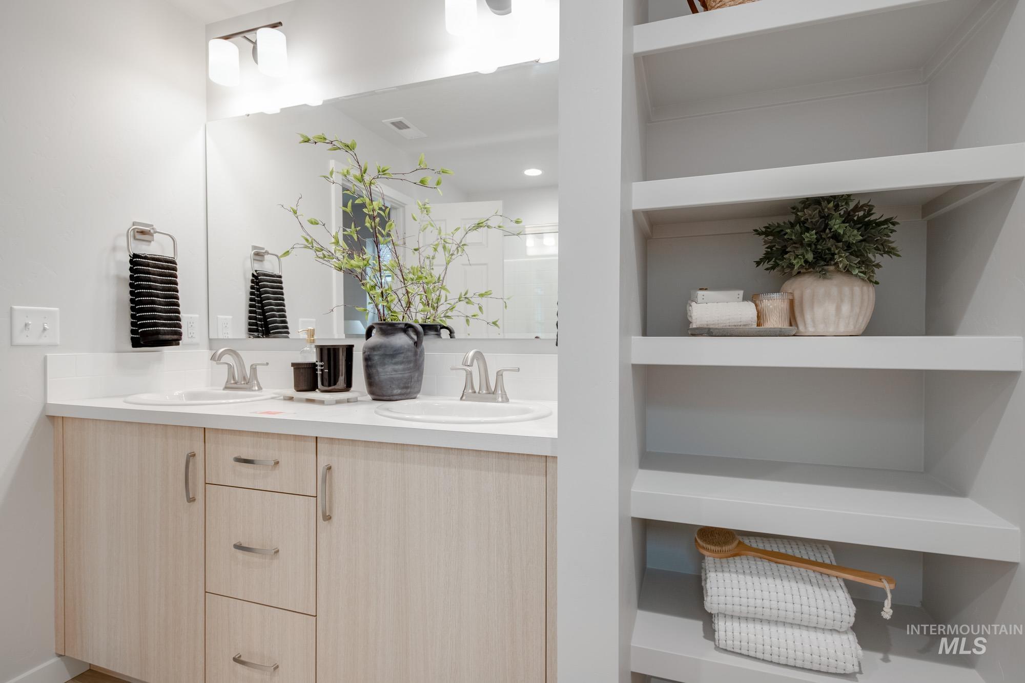 1776 West Unforgettable Street Meridian, ID 83642 - Photo 20 of 27 Bathroom featuring double vanity