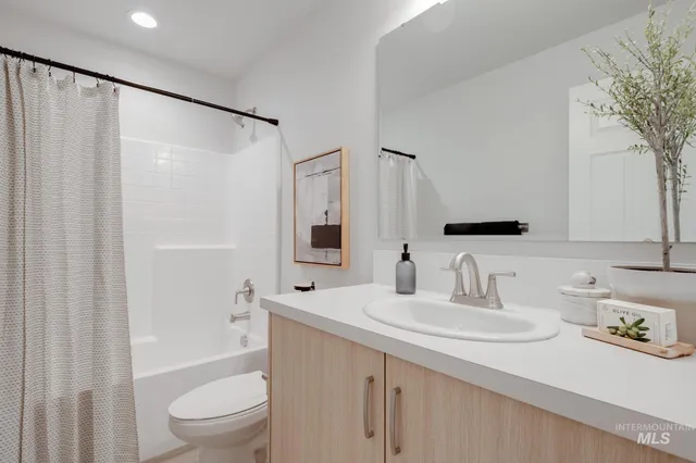 $450,990 | 1776 West Unforgettable Street, Meridian, ID 83642