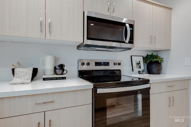 $450,990 | 1776 West Unforgettable Street, Meridian, ID 83642