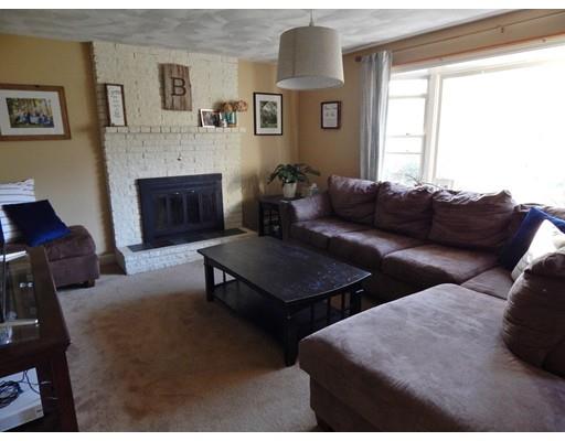 85 Pennacook Road Tewksbury, MA 01876 - Photo 3 of 16 Gallery Image 3