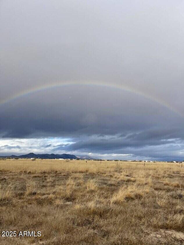 0 South Haskell Avenue, Unit 24 Willcox, AZ 85643 - Photo 9 of 17 a view of an ocean