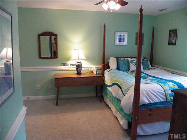 11619 Appaloosa Run East Raleigh, NC 27613 - Photo 17 of 25 Photo 17
