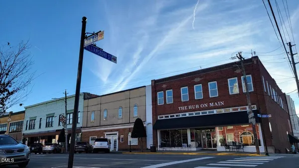 $684,800 | 204 Cardinal Court, Oxford, NC 27565