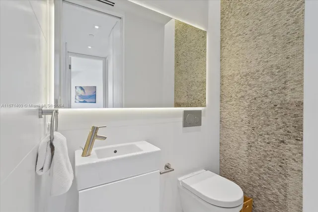 $20,000 | 15713 Fisher Island Drive, Unit 15713, Miami Beach, FL 33109