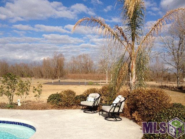 2030 Savanne Road Houma, LA 70360 - Photo 17 of 19 Outside View