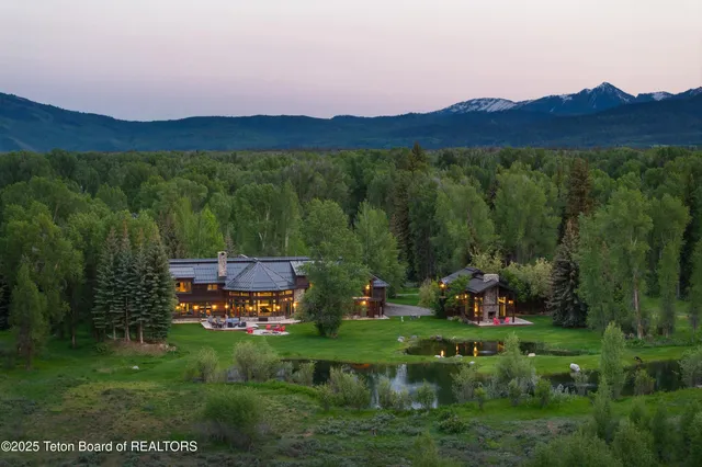 $23,500,000 | 185 Swan Road, Jackson, WY 83001