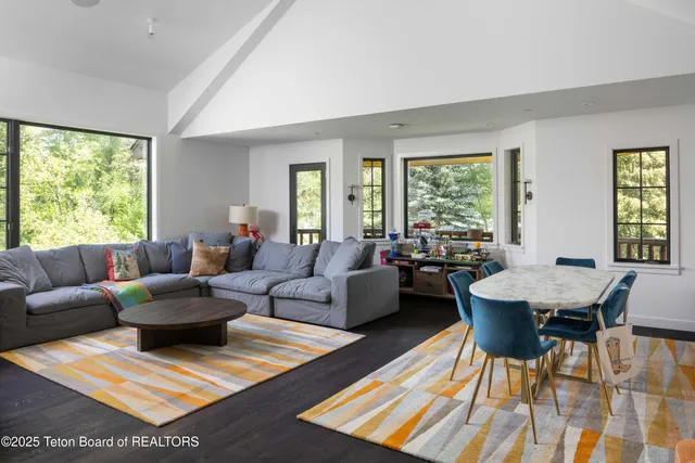 $23,500,000 | 185 Swan Road, Jackson, WY 83001