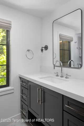 $23,500,000 | 185 Swan Road, Jackson, WY 83001