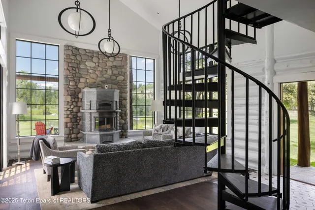 $23,500,000 | 185 Swan Road, Jackson, WY 83001