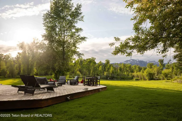 $23,500,000 | 185 Swan Road, Jackson, WY 83001