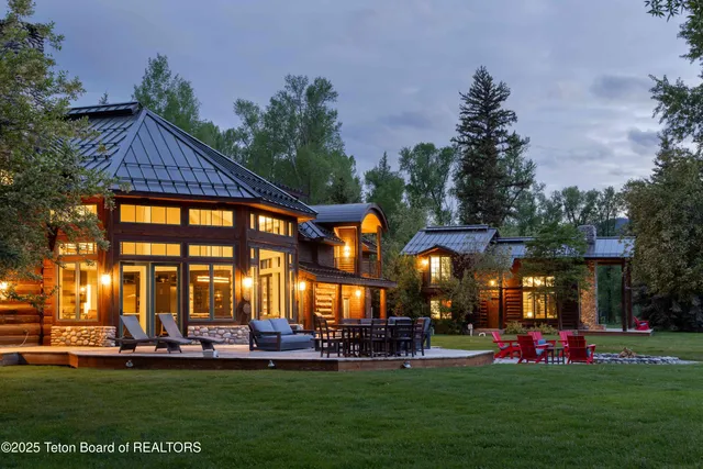 $23,500,000 | 185 Swan Road, Jackson, WY 83001