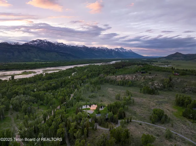 $23,500,000 | 185 Swan Road, Jackson, WY 83001