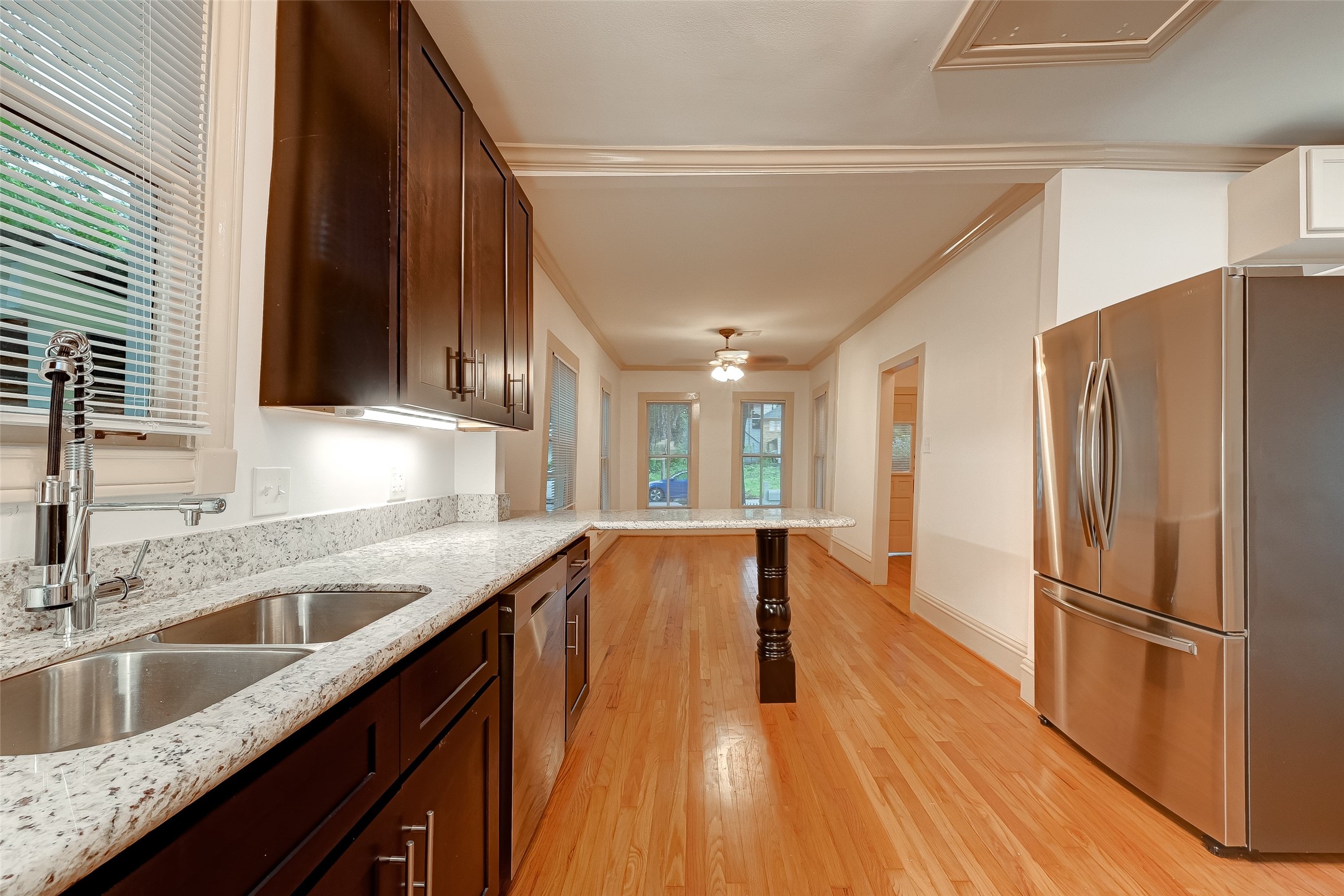 2009 State Street Houston, TX 77007 - Photo 24 of 42
