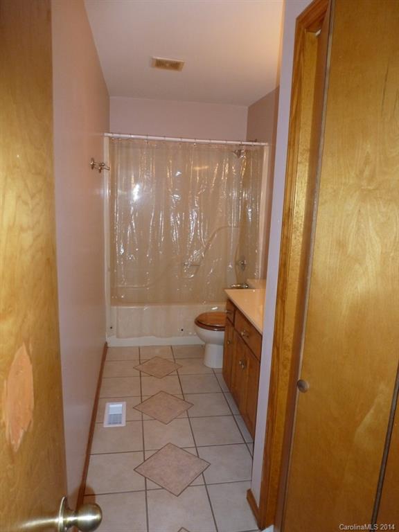 2461 Otis Dellinger Road, Unit 1 Lincolnton, NC 28092 - Photo 11 of 14 Gallery Image 11