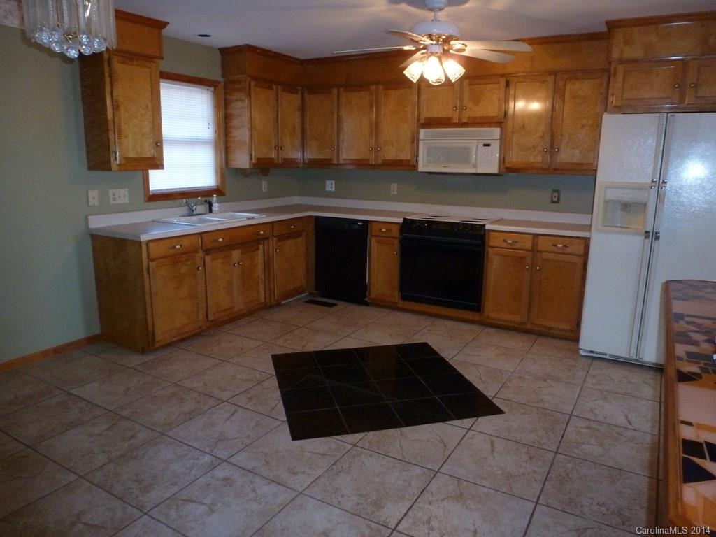 2461 Otis Dellinger Road, Unit 1 Lincolnton, NC 28092 - Photo 7 of 14 Gallery Image 7