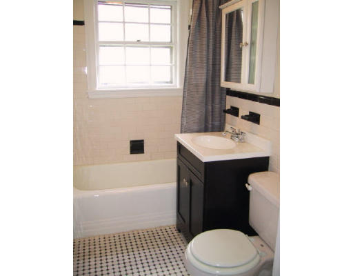 38-3 Nathan Road, Unit 3 Waltham, MA 02453 - Photo 4 of 5 Gallery Image 4