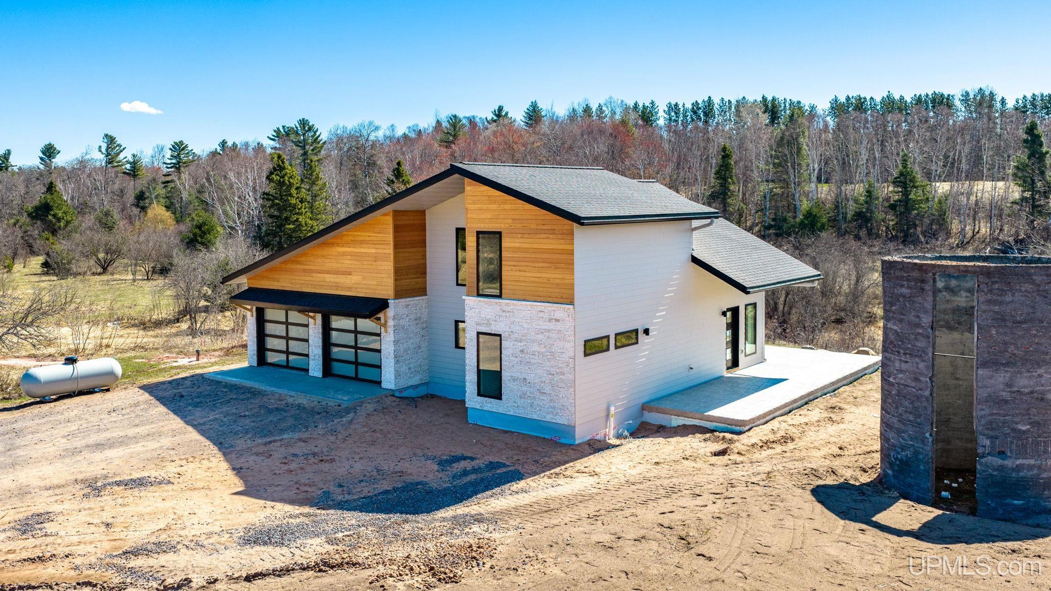 22109 River Trails Road Houghton, MI 49931 - Photo 1 of 28