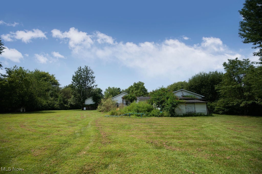 4594 Center Road Andover, OH 44003 - Photo 31 of 39 View of green lawn