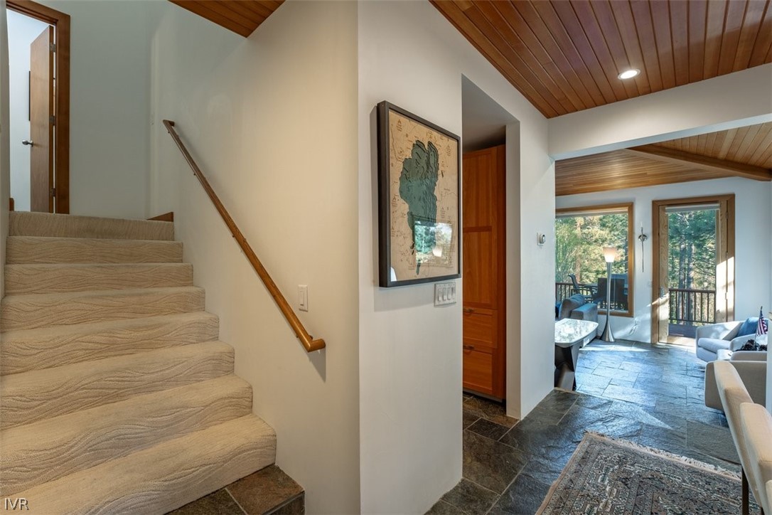 685 Wilson Way, Unit 4 Incline Village, NV 89451 - Photo 12 of 41