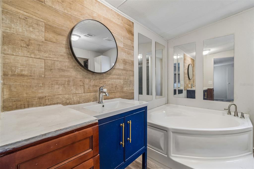 5010 Ewell Road Lakeland, FL 33811 - Photo 12 of 26