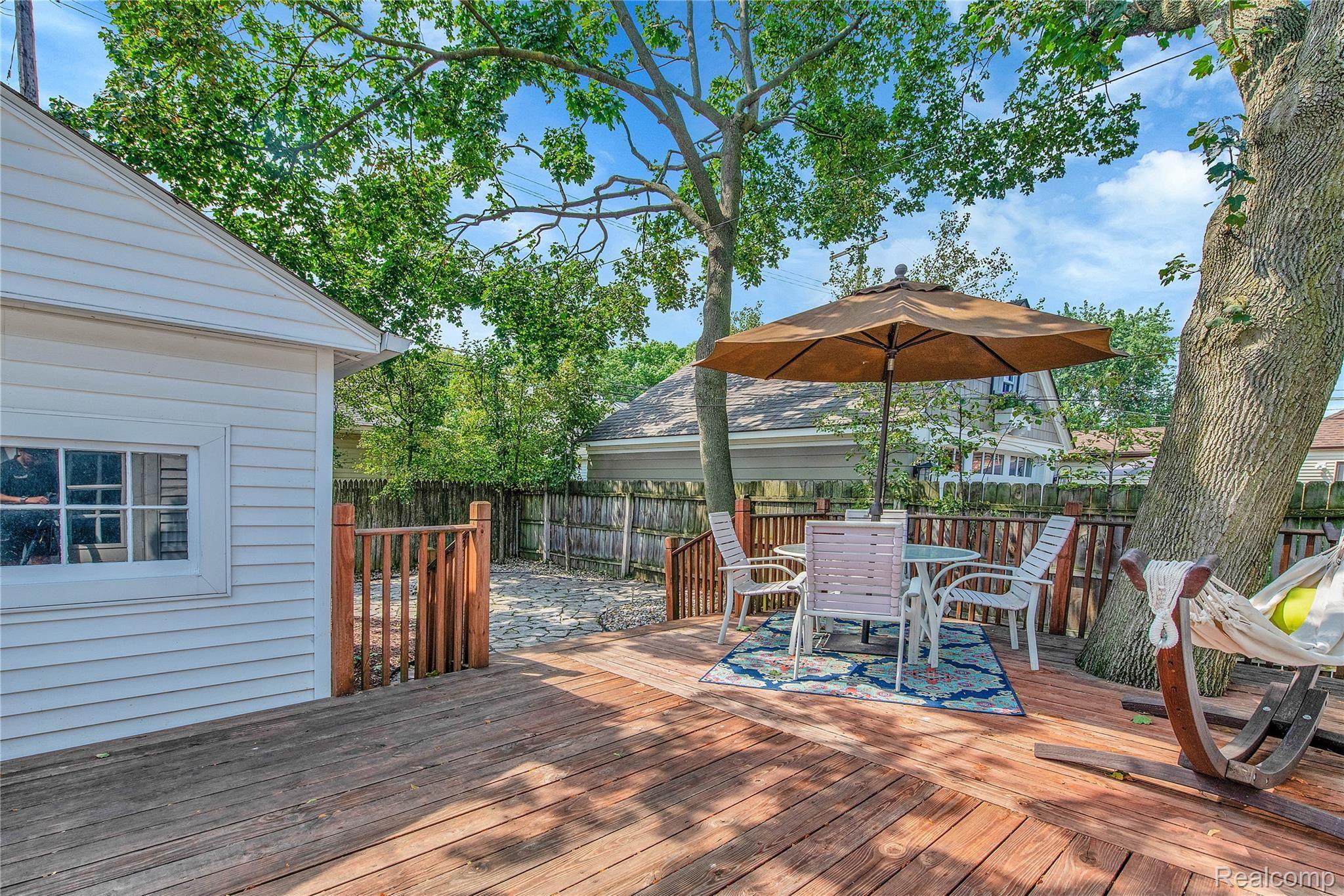 467 Touraine Road Grosse Pointe, MI 48236 - Photo 22 of 25 Backyard