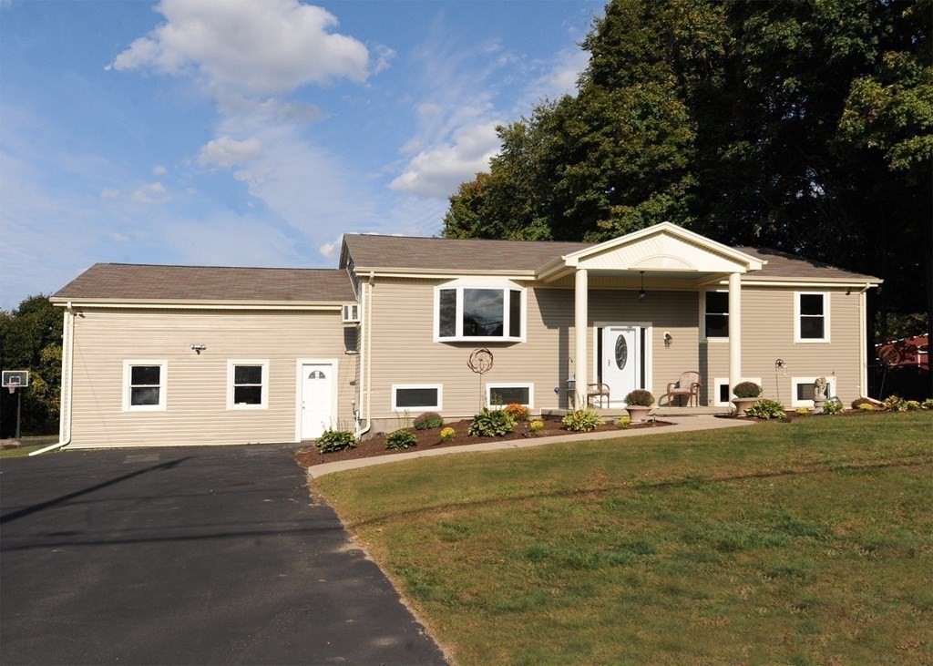 415 Berlin Road Marlborough, MA 01752 - Photo 4 of 27 Gallery Image 4