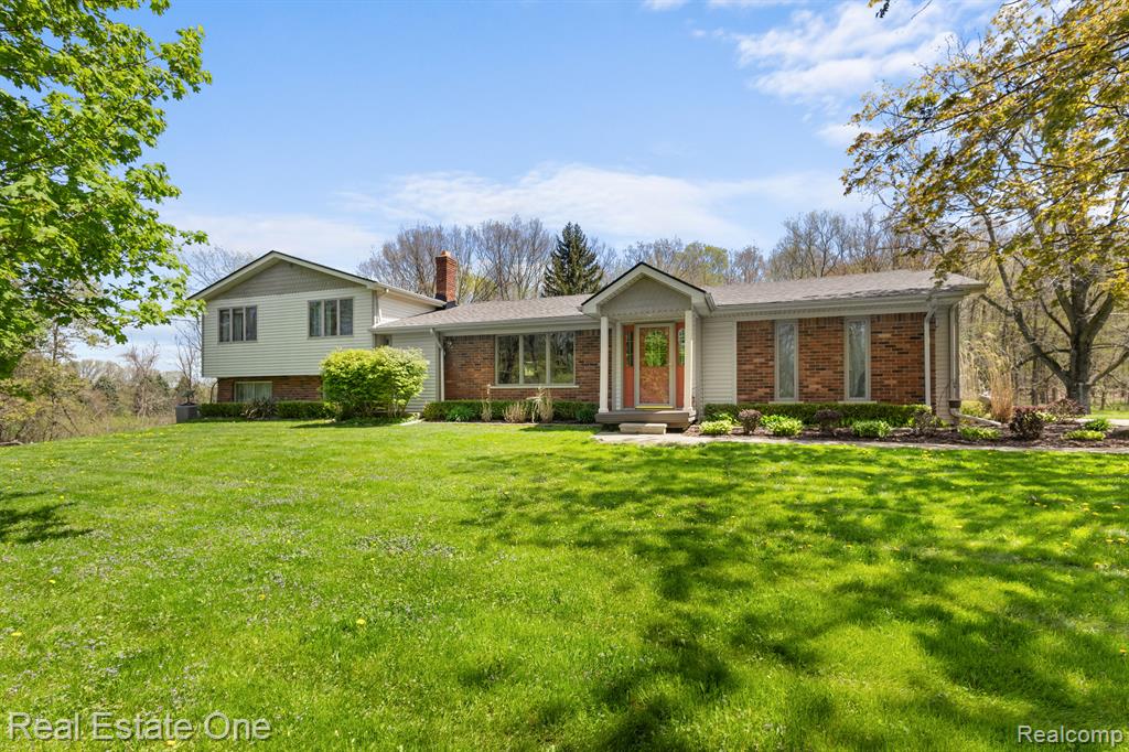 5423 Sandhill Road Almont, MI 48003 - Photo 36 of 44 Gallery Image 36
