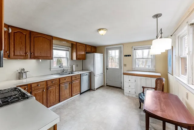 $689,900 | 8 Driftwood Lane, Bourne, MA 02562