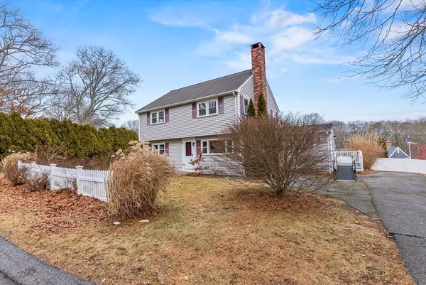 $649,900 | 8 Driftwood Lane, Bourne, MA 02562