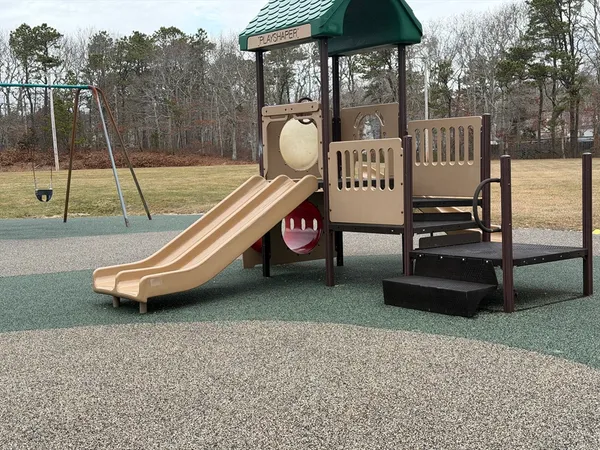 $649,900 | 8 Driftwood Lane, Bourne, MA 02562