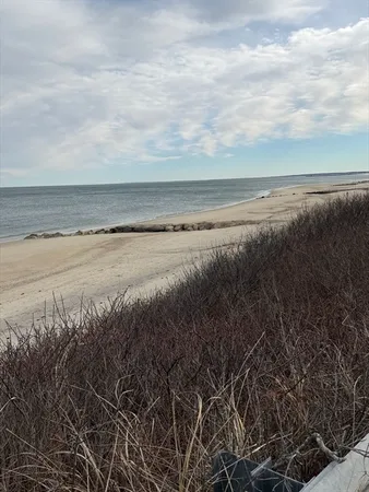 $649,900 | 8 Driftwood Lane, Bourne, MA 02562