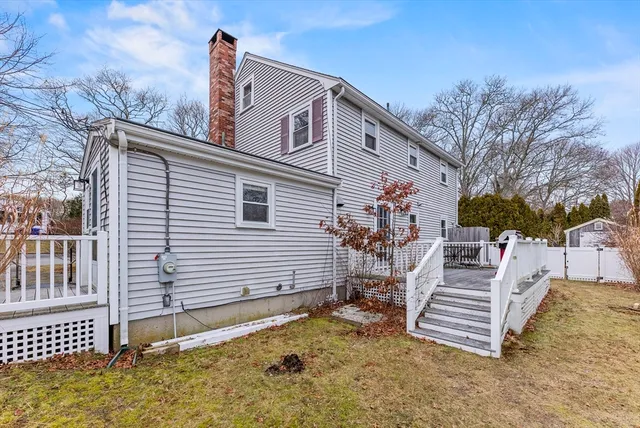 $689,900 | 8 Driftwood Lane, Bourne, MA 02562