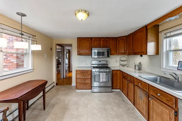 $649,900 | 8 Driftwood Lane, Bourne, MA 02562