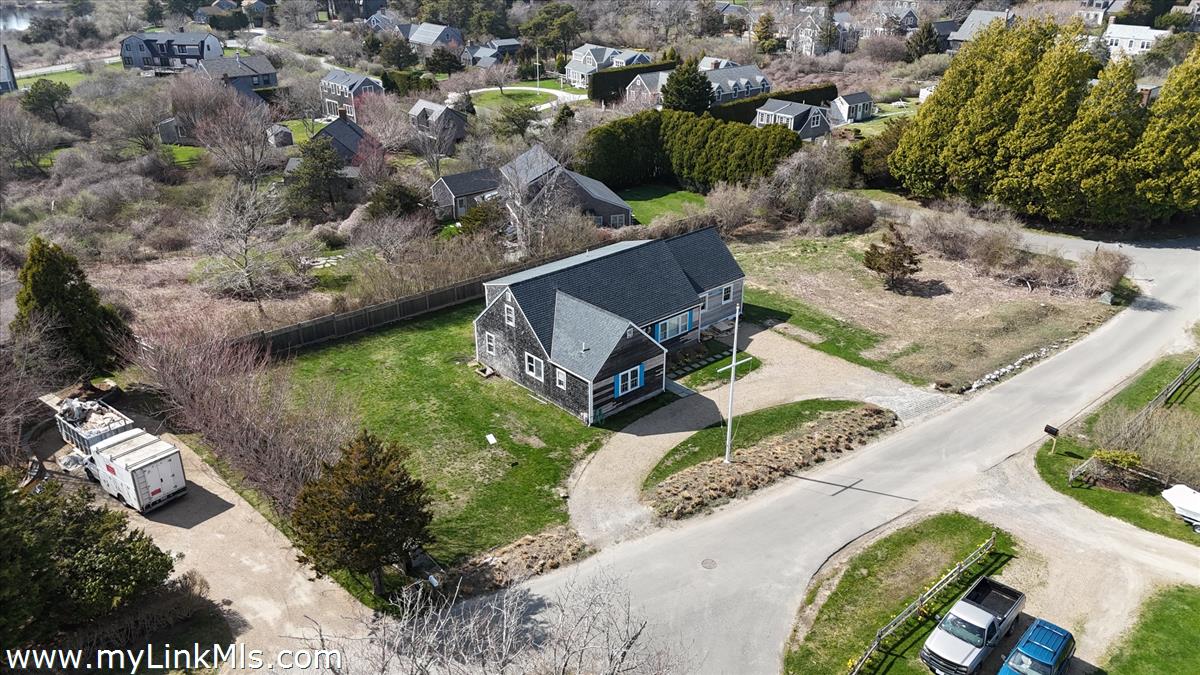 1 Pinkham Circle Nantucket, MA 02554 - Photo 4 of 8