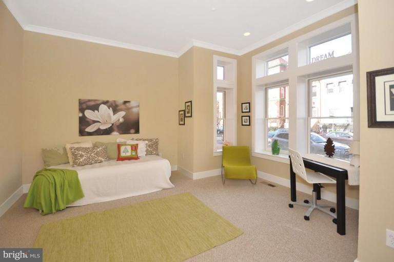 902 T Street Northwest, Unit A Washington, DC 20001 - Photo 2 of 19 Lovely Office/Guest Bedroom