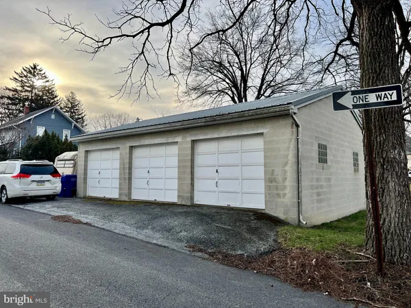 a view of a car garage