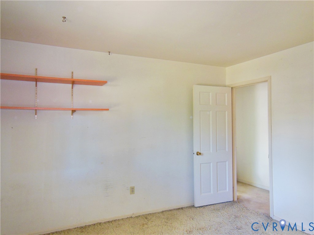 8218 Overbury Road Richmond, VA 23227 - Photo 34 of 37 a view of small space