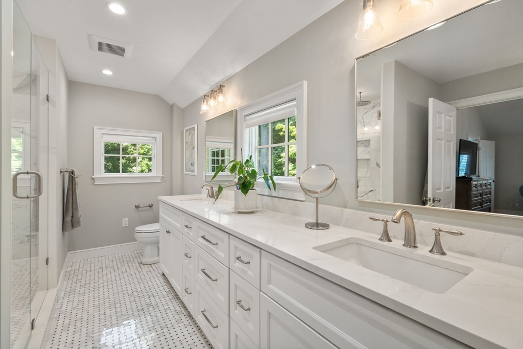 10 Auburn Road Wellesley, MA 02481 - Photo 16 of 34