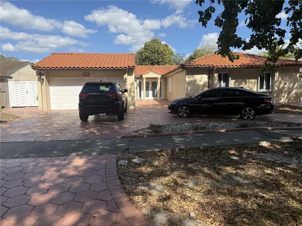 $779,000 | 19633 Northwest 62nd Place, Hialeah, FL 33015