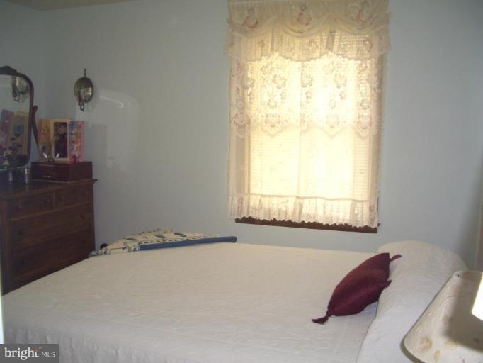 5658 Amos Reeder Road Boonsboro, MD 21713 - Photo 13 of 22 Second Bedroom