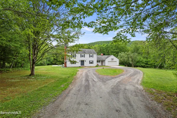 $799,000 | 888 Hancock Road, Williamstown, MA 01267