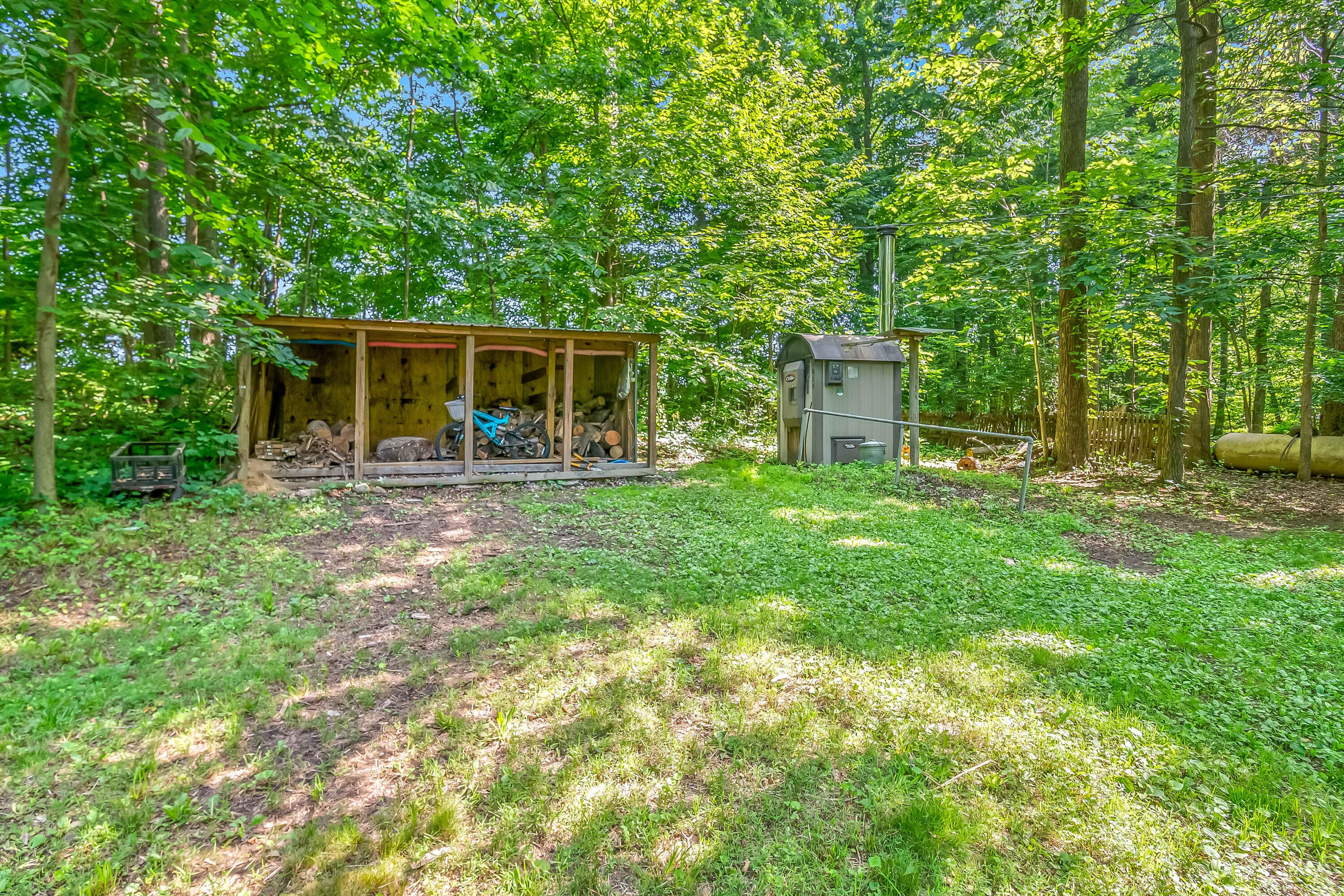 1391 Lake Wilson Road South Hillsdale, MI 49242 - Photo 33 of 47 16