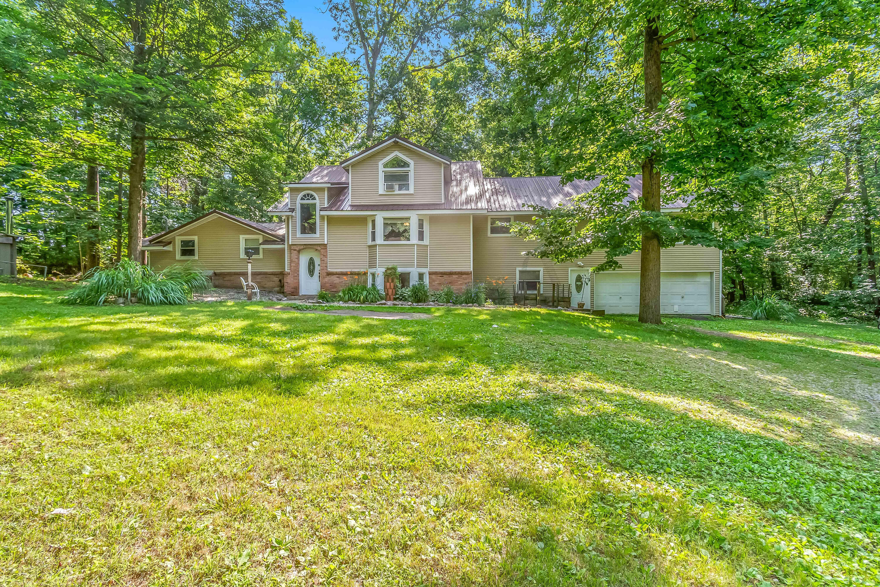 1391 Lake Wilson Road South Hillsdale, MI 49242 - Photo 41 of 47 15