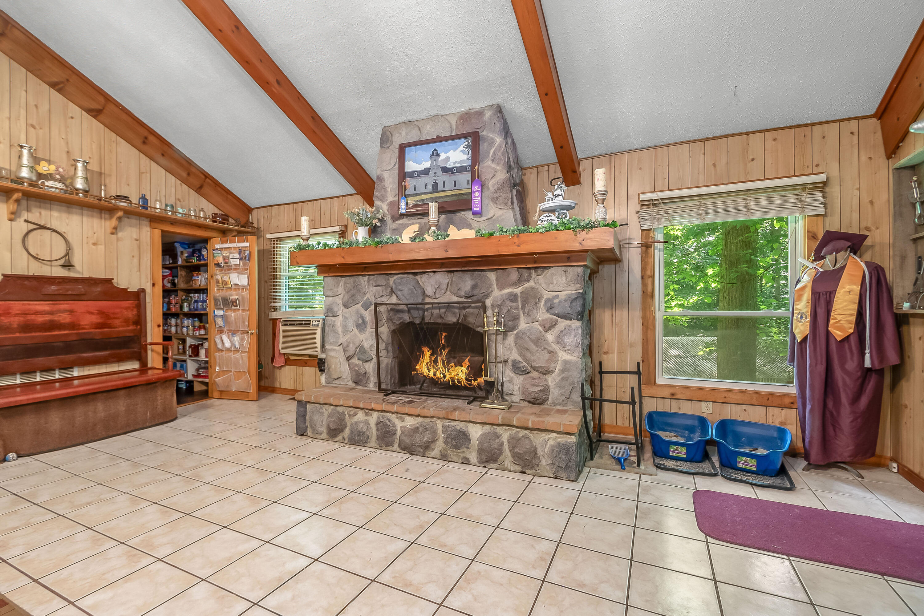 1391 Lake Wilson Road South Hillsdale, MI 49242 - Photo 10 of 47 32