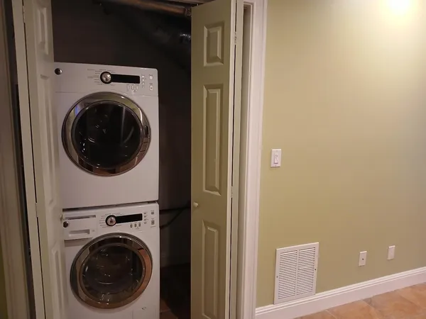 $3,200 | 421 Columbus Street, Unit STREET, Half Moon Bay, CA 94019