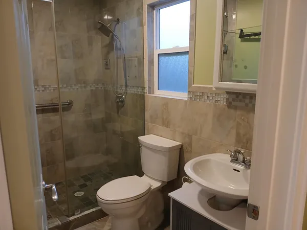 $3,200 | 421 Columbus Street, Unit STREET, Half Moon Bay, CA 94019