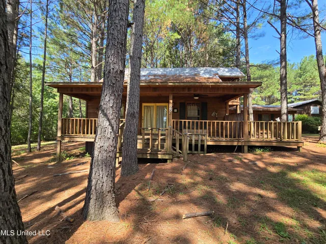 $304,500 | 111 County Road 488, Iuka, MS 38852