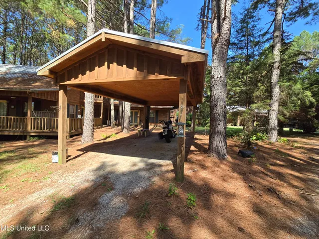 $304,500 | 111 County Road 488, Iuka, MS 38852