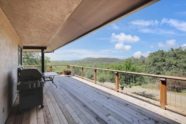 $795,000 | 9521 Sicard Flat Road, Browns Valley, CA 95918